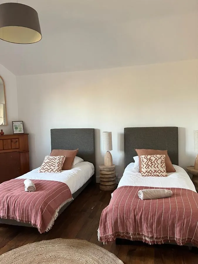Konukevi O'Cottage Suite Familiale Annonay